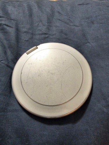 Round silver dual compact - round,